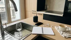 Pourquoi certaines personnes retiennent les paroles de chansons mot pour mot